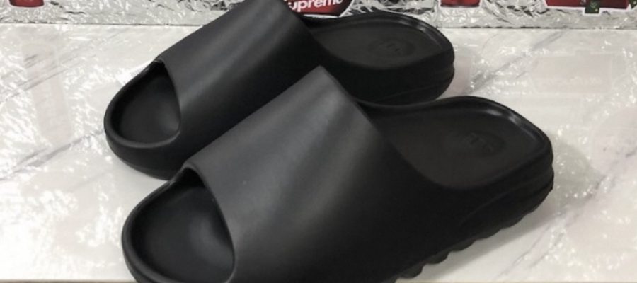 black yeezy slides