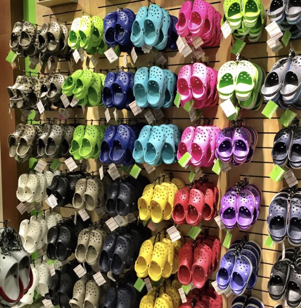 crocs shoes store near me