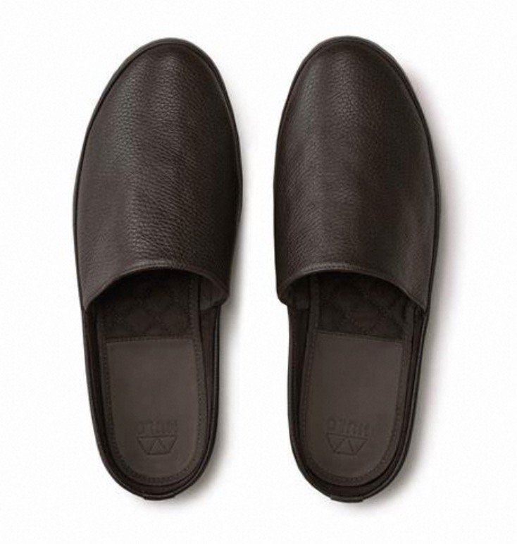 Best Slippers for Men: Comfort Meets Style at Home插图3