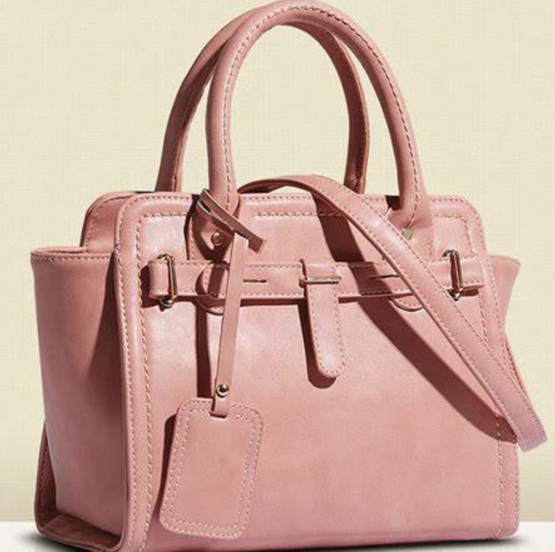 Women’s Handbags Brands: Icons of Style and Utility插图3