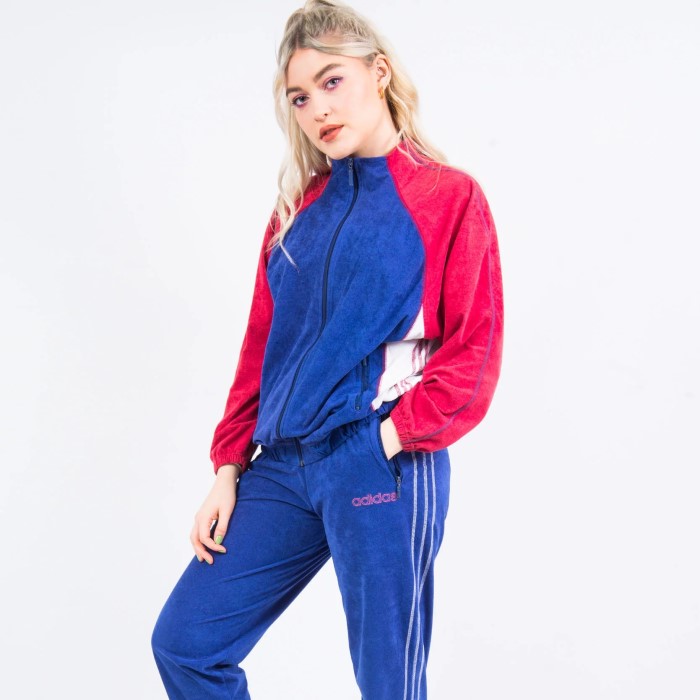 90’s tracksuit