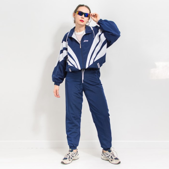 90’s tracksuit