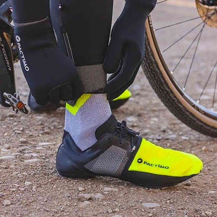 winter cycling shoes