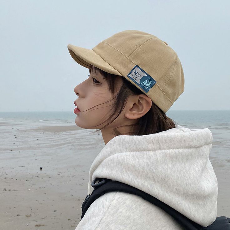 short brim baseball cap