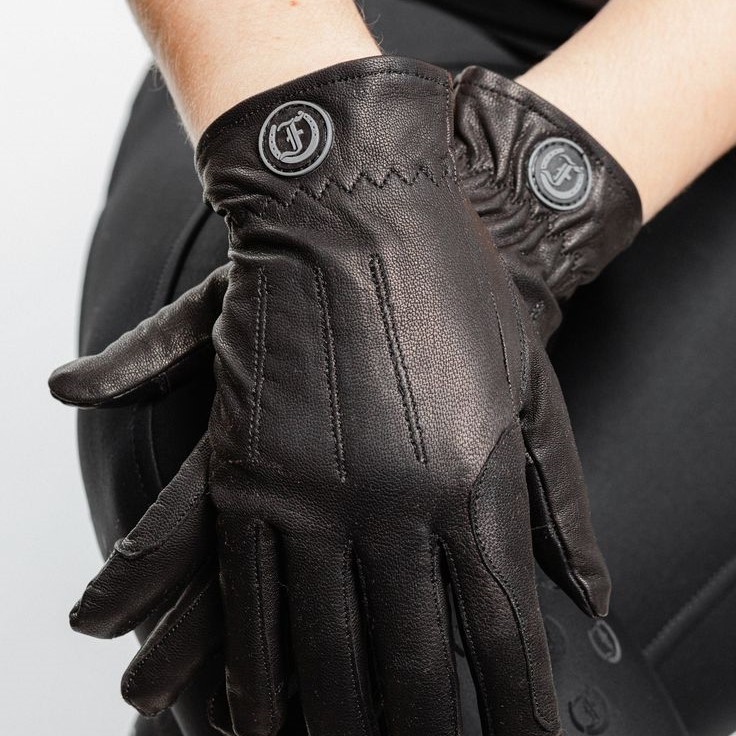 leather riding gloves