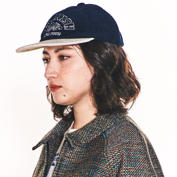 flat brim baseball cap