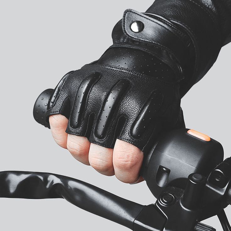 bike riding gloves