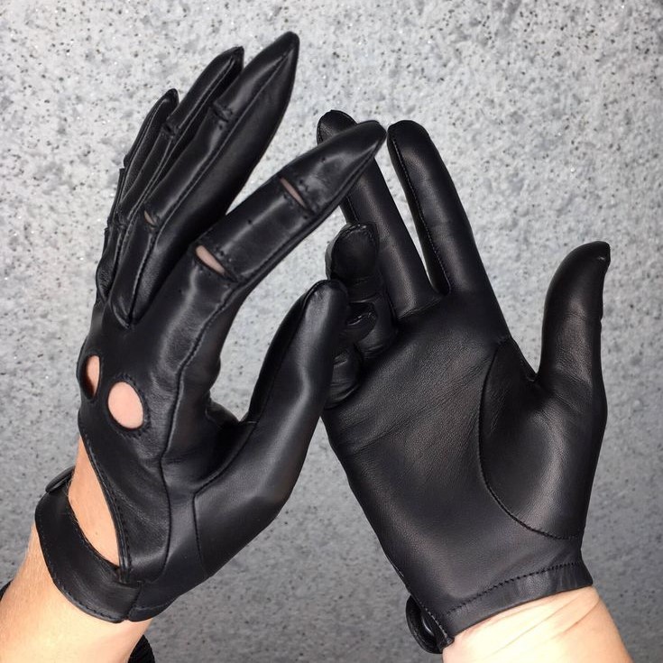 leather riding gloves