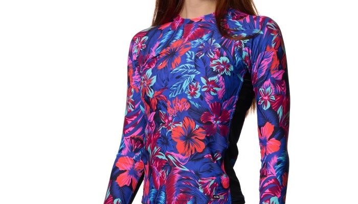 what is a rash guard swimsuit